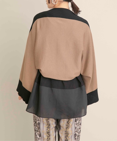 Eimee Law（エイミーロウ）の「トリミング金ボタン2WAYニット（カーディガン/ボレロ・レディース・ライトブラウン/チャコールグレー/グレイッシュベージュ・38）」の15枚目の写真