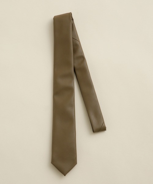 NANO universe（ナノユニバース）の「LB.01/フェイクレザーネクタイ