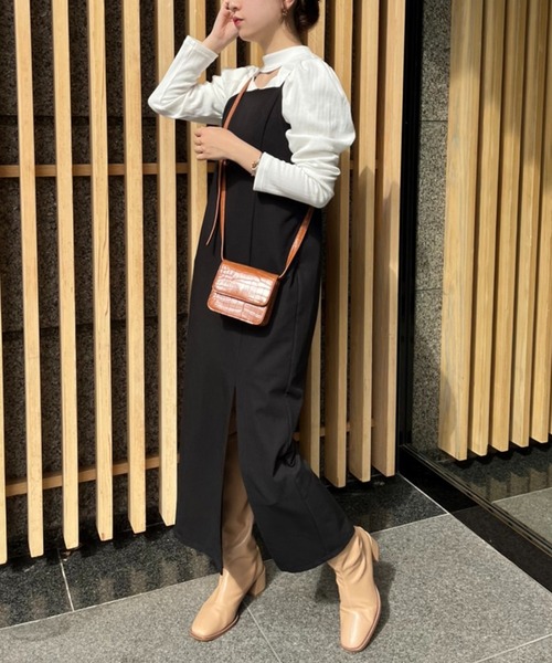 one after another NICE CLAUP（ワンアフターアナザーナイスクラップ）の「刺しゅうハイネックトップス（Tシャツ/カットソー・レディース・ブラック/オフホワイト/ブラウン系その他/ピンクベージュ・FREE）」の8枚目の写真