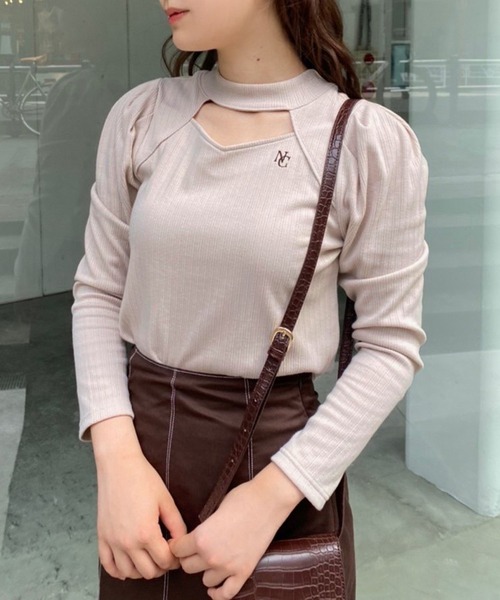 one after another NICE CLAUP（ワンアフターアナザーナイスクラップ）の「刺しゅうハイネックトップス（Tシャツ/カットソー・レディース・ブラック/オフホワイト/ブラウン系その他/ピンクベージュ・FREE）」の18枚目の写真