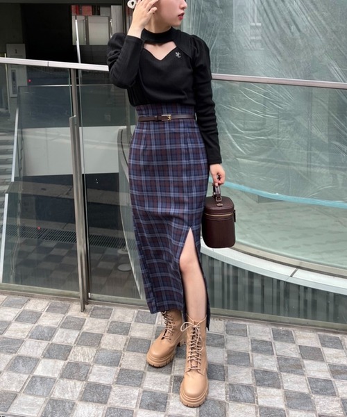 one after another NICE CLAUP（ワンアフターアナザーナイスクラップ）の「刺しゅうハイネックトップス（Tシャツ/カットソー・レディース・ブラック/オフホワイト/ブラウン系その他/ピンクベージュ・FREE）」の14枚目の写真