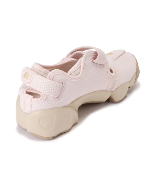 NIKE(ナイキ)の「(NIKE)ナイキ エア リフト ブリーズ(サンダル・レディース・ピンク/ホワイト・24.0/23/25.0)」の6枚目の写真