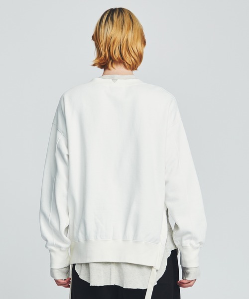 ANEI(アーネイ)の「OVERLAY S.Z CREW / AN0222_S1002(スウェット・メンズ・オフホワイト/ブラック・2/3)」の13枚目の写真
