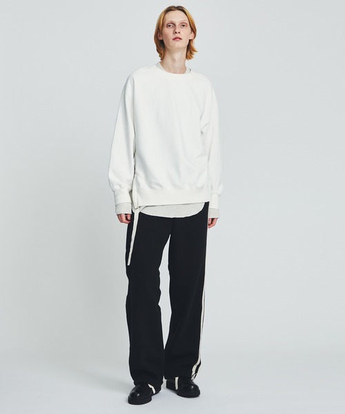 ANEI(アーネイ)の「OVERLAY S.Z CREW / AN0222_S1002(スウェット・メンズ・オフホワイト/ブラック・2/3)」の9枚目の写真