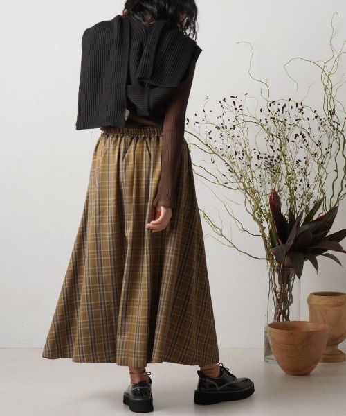 LUPILIEN（ルピリアン）の「ＴＲチェックスカート（スカート・レディース・チャコールグレー/パープル/ブラウン・FREE）」の9枚目の写真