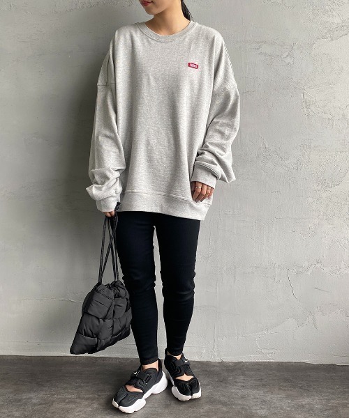 CHUMS（チャムス）の「[CHUMS/チャムス] キーストーン ドロップショルダークルーネックスウェット（スウェット・レディース・ブラック/グレー/ベージュ・M/L）」の5枚目の写真