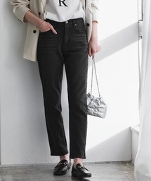 Pierrot | 大人のためのテーパードデニム(デニムパンツ)