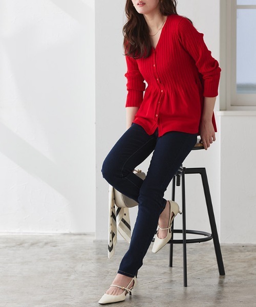 Pierrot（ピエロ）の「大人のためのテーパードデニム（デニムパンツ・レディース・グレー/ブルー系その他/ブラック/ブルー/ブラック系その他/サックスブルー/ホワイト/ブルー系その他3/ブルー系その他2/インディゴブルー/ネイビー・L/M/S/LL）」の5枚目の写真