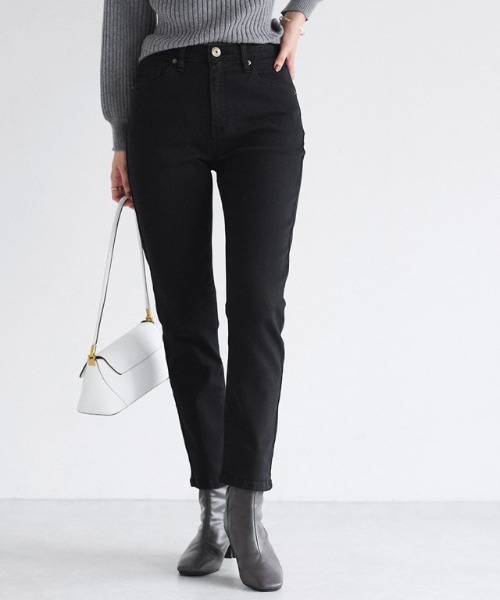 Pierrot（ピエロ）の「大人のためのテーパードデニム（デニムパンツ・レディース・グレー/ブルー系その他/ブラック/ブルー/ブラック系その他/サックスブルー/ホワイト/ブルー系その他3/ブルー系その他2/インディゴブルー/ネイビー・L/M/S/LL）」の22枚目の写真