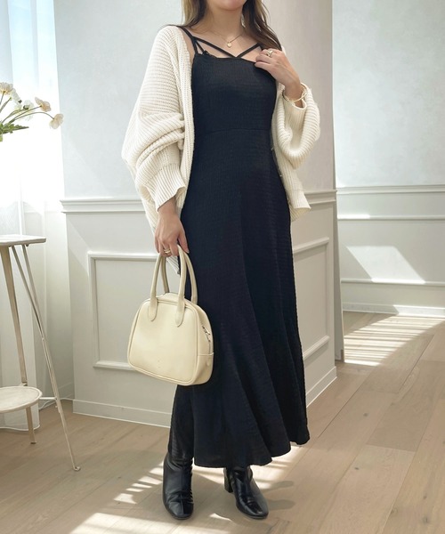 apres jour(アプレジュール)の「クシュクシュクロスキャミワンピース【ZOZOTOWN限定アイテム】(ワンピース・レディース・ブラック/ベージュ/アイボリー・フリー/X-LARGE)」の10枚目の写真