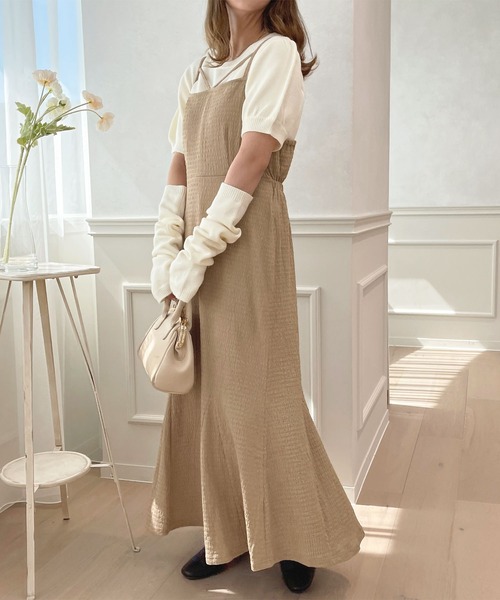 apres jour(アプレジュール)の「クシュクシュクロスキャミワンピース【ZOZOTOWN限定アイテム】(ワンピース・レディース・ブラック/ベージュ/アイボリー・フリー/X-LARGE)」の5枚目の写真