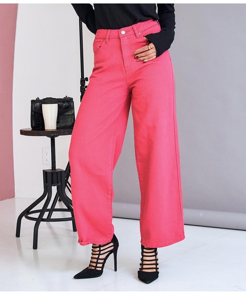 LATINA(ラティーナ)の「カラーストレートワイドパンツ(その他パンツ・レディース・ブラック/ピンク・S/M/L)」の2枚目の写真