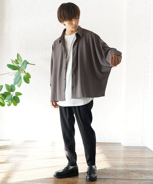 MinoriTY（マイノリティ）の「セットアップコーデ3点セット ドルマンシャツ＋インナー＋テーパードパンツ（セットアップ・メンズ・ブラック/ブラウン/ブラウン系その他/ブルー系その他/グレイッシュブルー・M/L）」の6枚目の写真