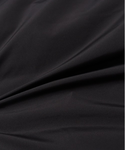 CHUMS（チャムス）の「CHUMS/チャムス ダウンジャケット パネルカラージャケット/防水 フェザーダウン/ゴアテックスインフィニアムダウンジャケット/CH04-1316（ダウンジャケット/コート・メンズ・ネイビー/ブラック×カーキ/ブラック・M/L/XL）」の20枚目の写真