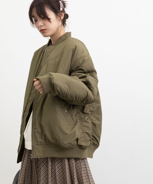 POU DOU DOU（プードゥドゥ）の「MA-1中綿ブルゾン（MA-1・レディース・オリーブ/アイボリー/ブラック・3）」の6枚目の写真