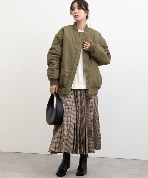 POU DOU DOU（プードゥドゥ）の「MA-1中綿ブルゾン（MA-1・レディース・オリーブ/アイボリー/ブラック・3）」の8枚目の写真