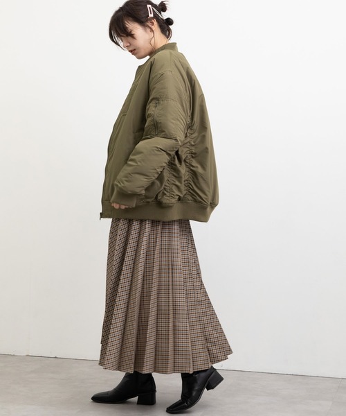 POU DOU DOU（プードゥドゥ）の「MA-1中綿ブルゾン（MA-1・レディース・オリーブ/アイボリー/ブラック・3）」の9枚目の写真