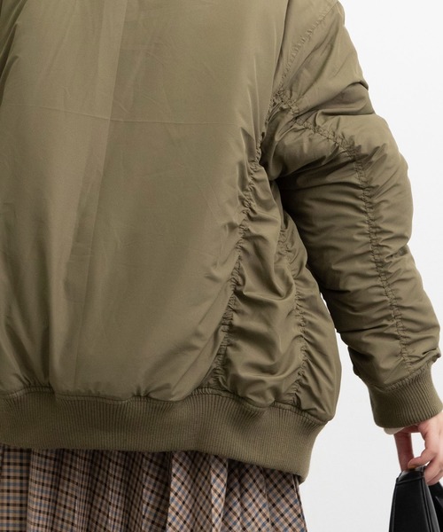 POU DOU DOU（プードゥドゥ）の「MA-1中綿ブルゾン（MA-1・レディース・オリーブ/アイボリー/ブラック・3）」の12枚目の写真