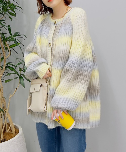 un dix cors(アンディコール)の「主役カーデ グラデーションカーディガン(カーディガン/ボレロ・レディース・ベージュ/オレンジ/ブルー・FREE)」の4枚目の写真
