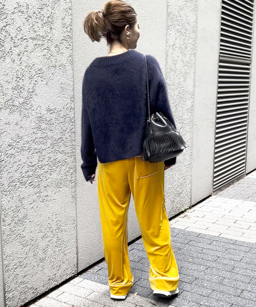 Spick & Span(スピックアンドスパン)の「ストレッチベロアイージーパンツ(その他パンツ・レディース・ネイビー/イエロー・38/36)」の12枚目の写真