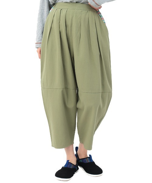 チチカカ(チチカカ)の「エッグバルーンパンツ(その他パンツ・レディース・インディゴブルー/ホワイト/カーキ/ブルー・FREE)」の7枚目の写真