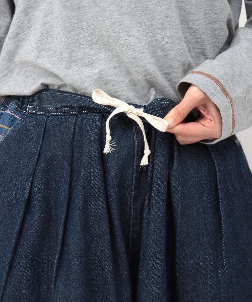 チチカカ(チチカカ)の「エッグバルーンパンツ(その他パンツ・レディース・インディゴブルー/ホワイト/カーキ/ブルー・FREE)」の12枚目の写真