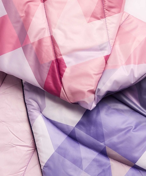 Rumpl（ランプル）の「【RUMPL/ランプル】ORIGINAL PUFFY GEO ROSE ブランケット アウトドア（ブランケット