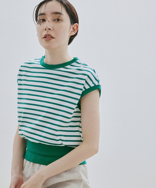 SALON adam et rope'（サロン アダム エ ロペ）の「【WEB・一部店舗限定】フレンチスリーブクロップドTシャツ/無地・ボーダー（Tシャツ/カットソー・レディース・グリーン系その他/ブラック/ベージュ/オフホワイト・FREE）」の4枚目の写真
