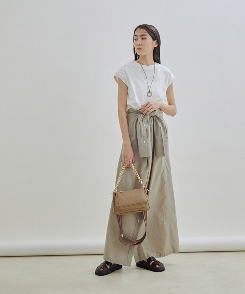 SALON adam et rope'（サロン アダム エ ロペ）の「【WEB・一部店舗限定】フレンチスリーブクロップドTシャツ/無地・ボーダー（Tシャツ/カットソー・レディース・グリーン系その他/ブラック/ベージュ/オフホワイト・FREE）」の17枚目の写真