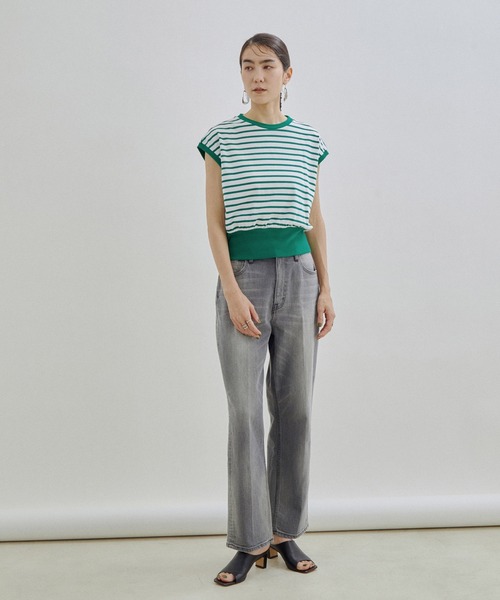 SALON adam et rope'（サロン アダム エ ロペ）の「【WEB・一部店舗限定】フレンチスリーブクロップドTシャツ/無地・ボーダー（Tシャツ/カットソー・レディース・グリーン系その他/ブラック/ベージュ/オフホワイト・FREE）」の19枚目の写真