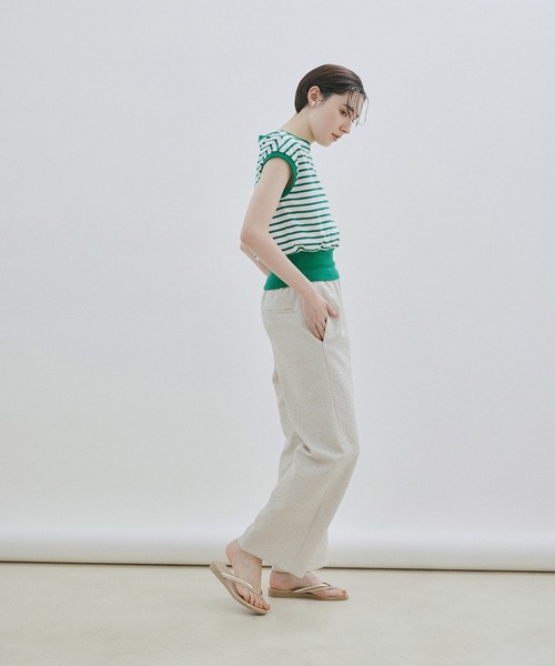 SALON adam et rope'（サロン アダム エ ロペ）の「【WEB・一部店舗限定】フレンチスリーブクロップドTシャツ/無地・ボーダー（Tシャツ/カットソー・レディース・グリーン系その他/ブラック/ベージュ/オフホワイト・FREE）」の8枚目の写真