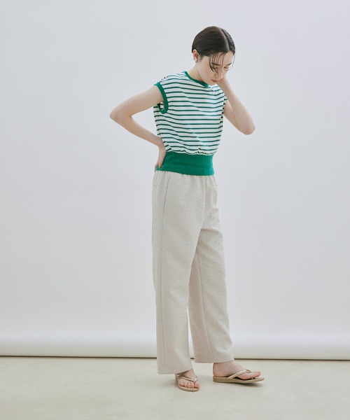 SALON adam et rope'（サロン アダム エ ロペ）の「【WEB・一部店舗限定】フレンチスリーブクロップドTシャツ/無地・ボーダー（Tシャツ/カットソー・レディース・グリーン系その他/ブラック/ベージュ/オフホワイト・FREE）」の11枚目の写真