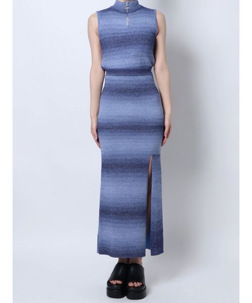 EMODA（エモダ）の「グラデーションスリットマキシスカート（スカート・レディース・グリーン/ブルー/ブラック・FREE）」の21枚目の写真