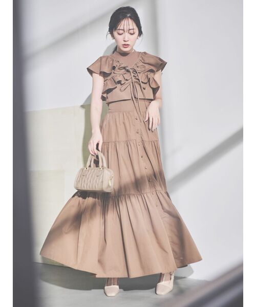 dazzlin（ダズリン）の「【鈴木愛理コラボ】ボタンティアードロング