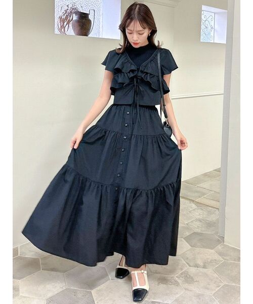 dazzlin（ダズリン）の「【鈴木愛理コラボ】ボタンティアードロング