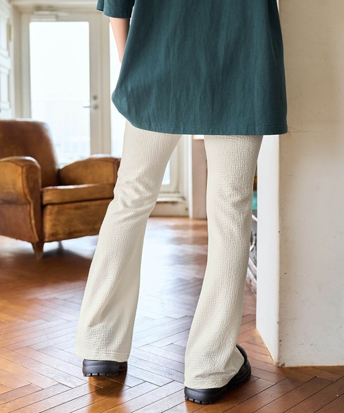 PBLIM(ページボーイリム)の「PAGEBOYLIM/フクレジャガードフレアパンツ(その他パンツ・レディース・ブラック/オフホワイト/グリーン・FREE)」の5枚目の写真