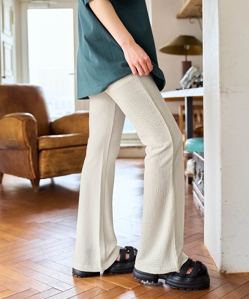 PBLIM(ページボーイリム)の「PAGEBOYLIM/フクレジャガードフレアパンツ(その他パンツ・レディース・ブラック/オフホワイト/グリーン・FREE)」の4枚目の写真