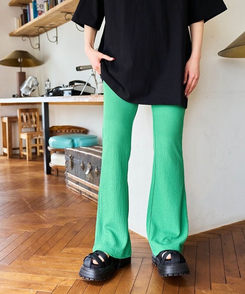 PBLIM(ページボーイリム)の「PAGEBOYLIM/フクレジャガードフレアパンツ(その他パンツ・レディース・ブラック/オフホワイト/グリーン・FREE)」の22枚目の写真