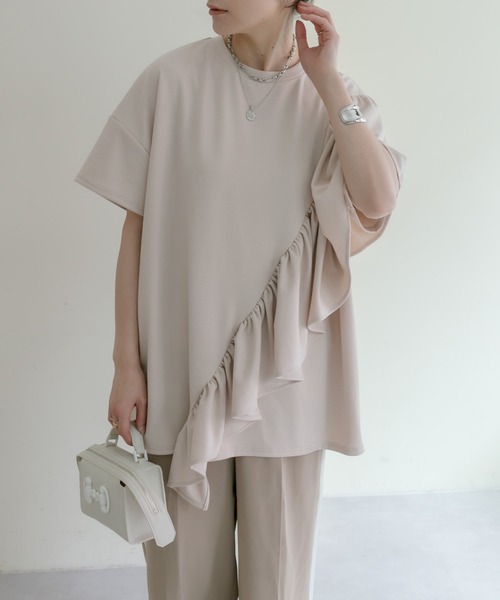ear PAPILLONNER（イアパピヨネ）の「フリルTシャツ【SUM1 STYLE