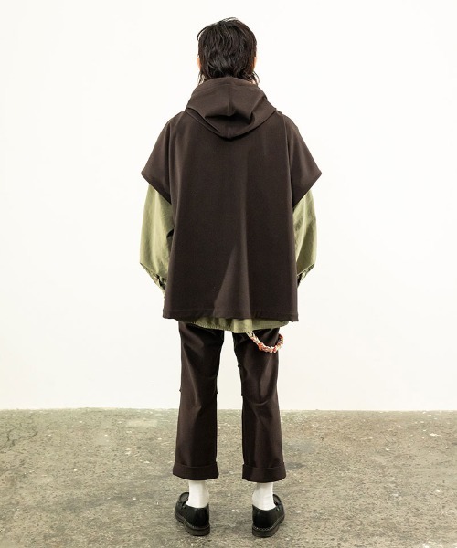 masterkey(マスターキー)の「mcg3265-COMFORT-HOODIE フーディーポンチョ(カーディガン/ボレロ・メンズ・サンドベージュ/ブラウン/ブラック・FREE)」の10枚目の写真