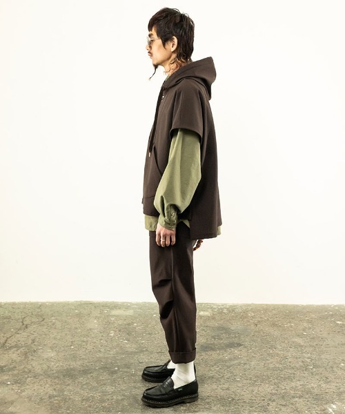 masterkey(マスターキー)の「mcg3265-COMFORT-HOODIE フーディーポンチョ(カーディガン/ボレロ・メンズ・サンドベージュ/ブラウン/ブラック・FREE)」の11枚目の写真