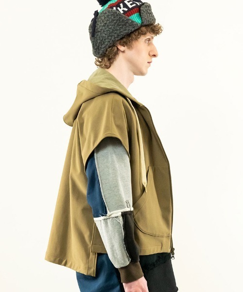 masterkey(マスターキー)の「mcg3265-COMFORT-HOODIE フーディーポンチョ(カーディガン/ボレロ・メンズ・サンドベージュ/ブラウン/ブラック・FREE)」の13枚目の写真