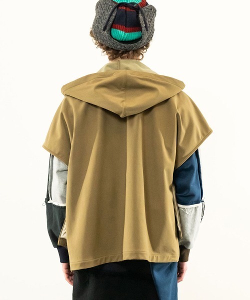 masterkey(マスターキー)の「mcg3265-COMFORT-HOODIE フーディーポンチョ(カーディガン/ボレロ・メンズ・サンドベージュ/ブラウン/ブラック・FREE)」の14枚目の写真
