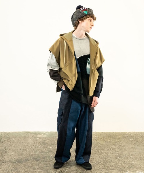 masterkey(マスターキー)の「mcg3265-COMFORT-HOODIE フーディーポンチョ(カーディガン/ボレロ・メンズ・サンドベージュ/ブラウン/ブラック・FREE)」の16枚目の写真
