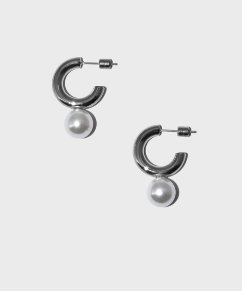 LHME（エルエイチエムイー）の「LHME チャンキーパールフープピアス/サージカルステンレス316L（金属アレルギー対応）（ピアス（両耳用）・レディース・シルバー/ゴールド・ONE SIZE）」の2枚目の写真