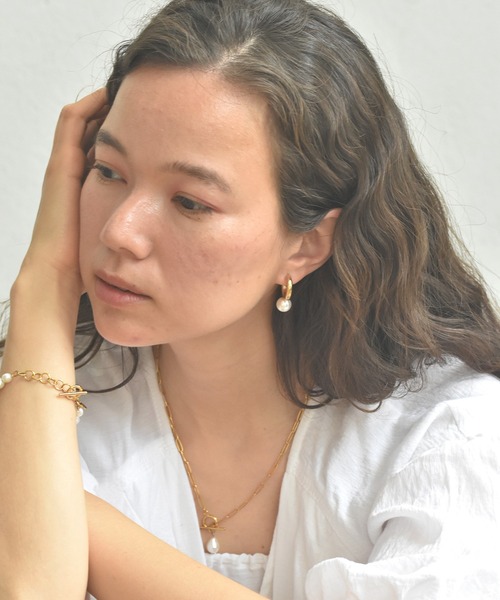 LHME（エルエイチエムイー）の「LHME チャンキーパールフープピアス/サージカルステンレス316L（金属アレルギー対応）（ピアス（両耳用）・レディース・シルバー/ゴールド・ONE SIZE）」の14枚目の写真