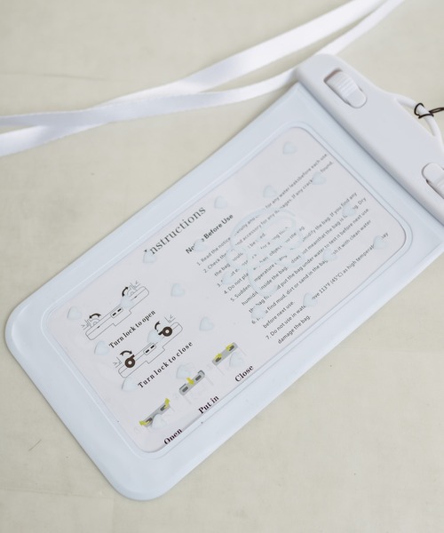 OLIVE des OLIVE（オリーブデオリーブ）の「防水スマホケース　1031200050（スマホケース/カバー・レディース・ブラック/ホワイト・FREE）」の17枚目の写真