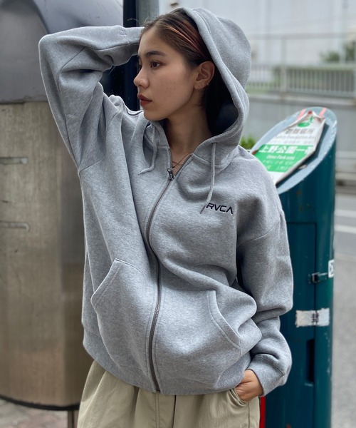 RVCA（ルーカ）の「【ムラサキスポーツ別注】RVCA/ルーカ ジップアップパーカー オーバーサイズ バックプリント 裏起毛パーカー BD044-P03（パーカー・レディース・グレー/ホワイト/ブラック/ライトピンク・M/L）」の22枚目の写真