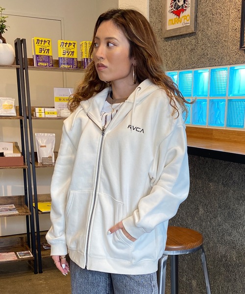 RVCA（ルーカ）の「【ムラサキスポーツ別注】RVCA/ルーカ ジップアップパーカー オーバーサイズ バックプリント 裏起毛パーカー BD044-P03（パーカー・レディース・グレー/ホワイト/ブラック/ライトピンク・M/L）」の6枚目の写真