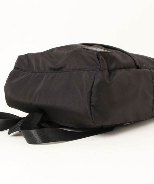 and it_（アンドイット）の「Legato Largo シルキー撥水 リュック（バックパック/リュック・レディース・ブラック/ベージュ/グレー/グリーン・FREE）」の5枚目の写真